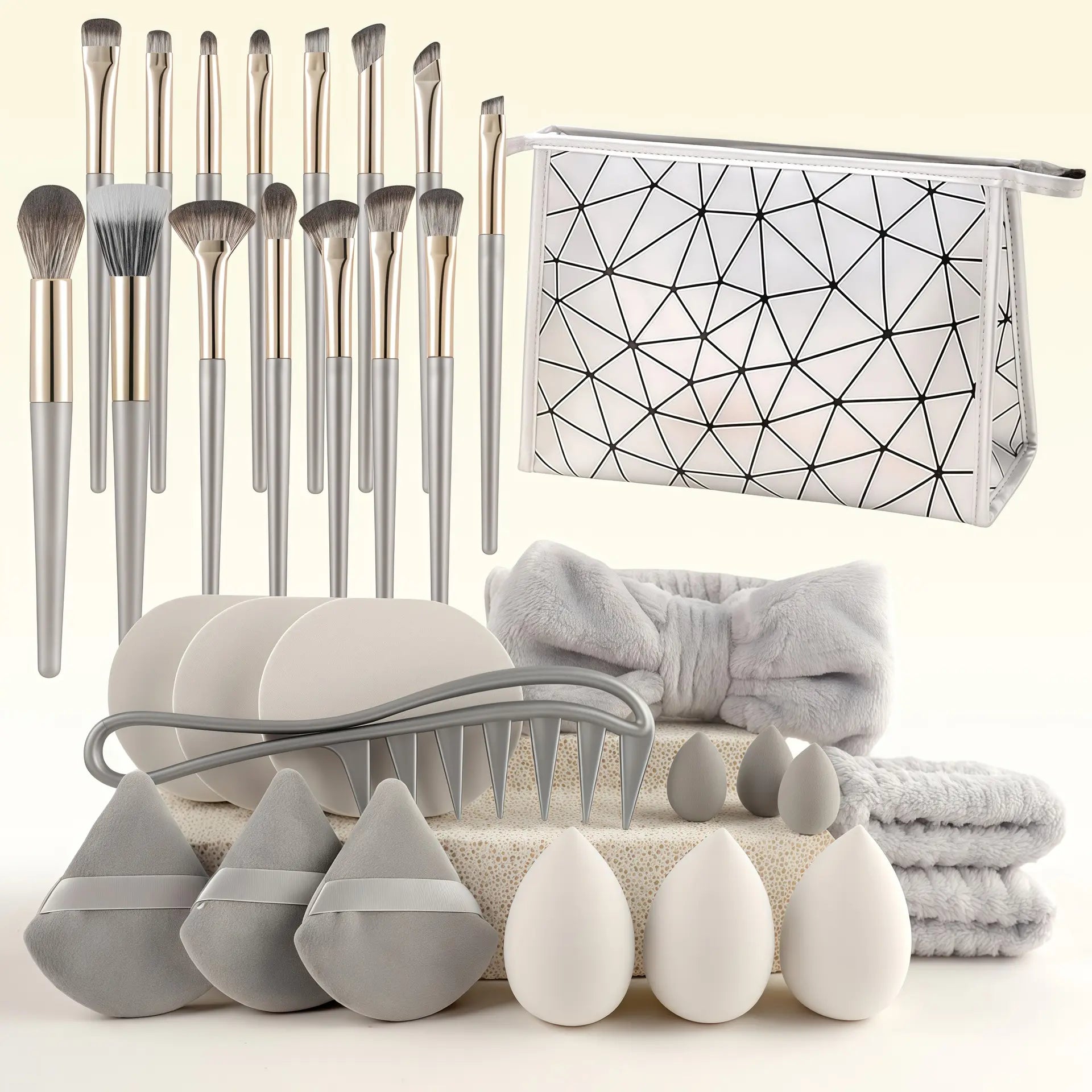 Essential Face Makeup Tool Set: Portable Travel Blending Brushes & Cleansing Kit for Effortless Daily Beauty