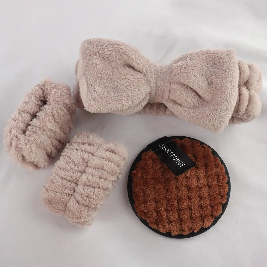 Essential Face Makeup Tool Set: Portable Travel Blending Brushes & Cleansing Kit for Effortless Daily Beauty